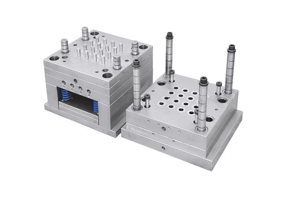 Ιατρικό καλούπι πλαστικού καλουπιού προμορφώματος PET Πολλαπλές κοιλότητες Χύτευση με έγχυση