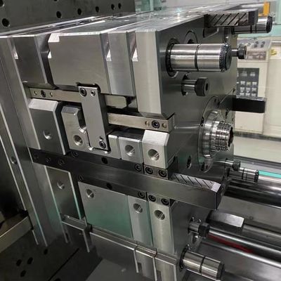 Ιατρικό καλούπι πλαστικού καλουπιού προμορφώματος PET Πολλαπλές κοιλότητες Χύτευση με έγχυση