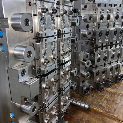 Προσαρμοσμένα συστατικά μούχλας PET.