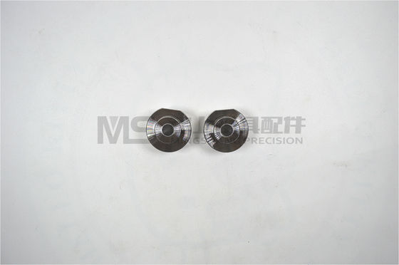 Αντικατοπτρίζοντας το χρώμα του κραγιόν του σωλήνα συστατικά μούχλας.