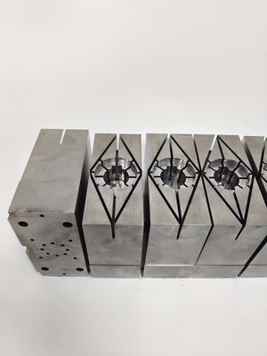 H13 (1,2344) Πυρήνες καλουπιών ακριβείας | Σκληρυμένα ένθετα για εργαλεία έγχυσης